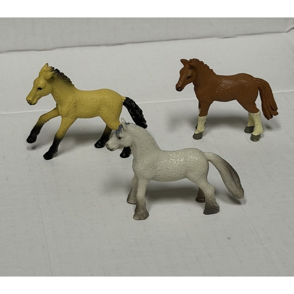 Lot Of 3 Mini Horse Figurines Foal Pony Farm Animal Toy Plastic Replacement